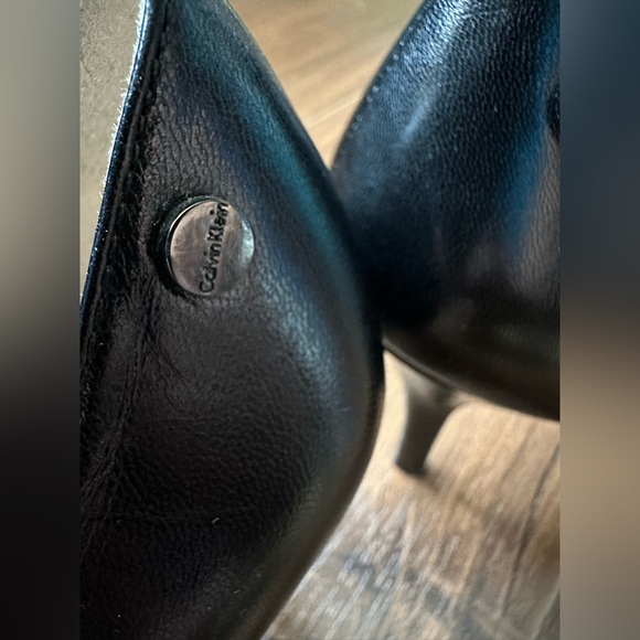 Calvin Klein heels - Picture 3 of 7